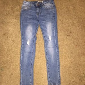 In very good shape skinny jeans from Encore Jeans!